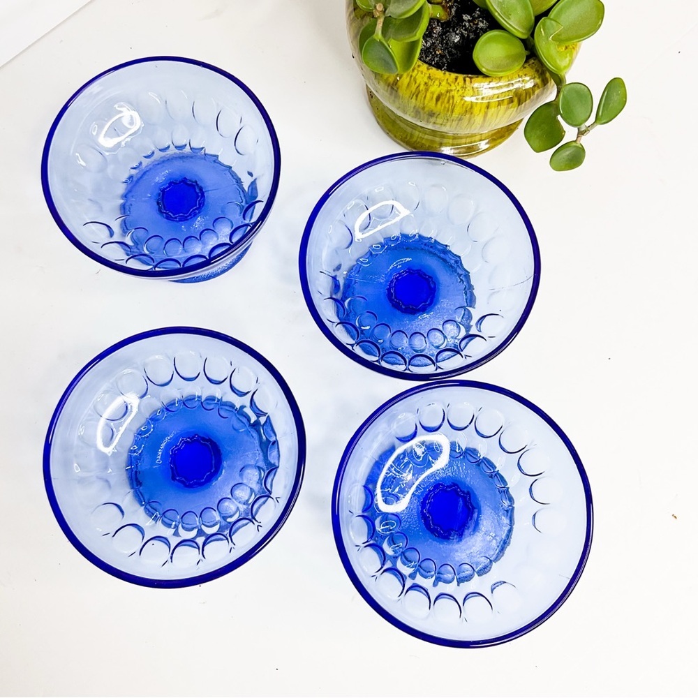 Set of 4 Vintage Blue Glass Dessert Bowls - Picture 5 of 7